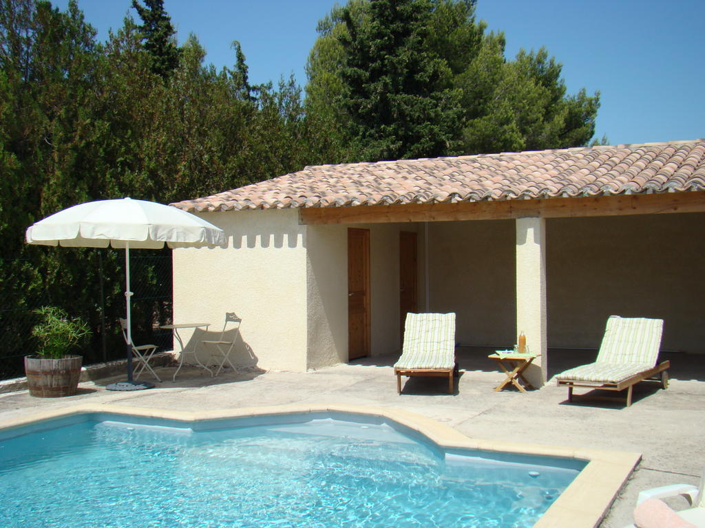 B&B L'Oustalet De Sylvie Villeneuve-lès-Avignon Екстериор снимка