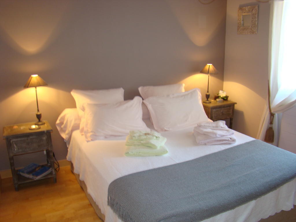 B&B L'Oustalet De Sylvie Villeneuve-lès-Avignon Стая снимка